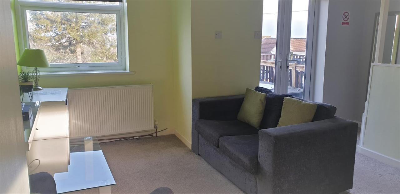 Ferienwohnung Swindon Old Town Duplex - Entercloud9Sa Exterior foto